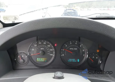 2005 Jeep Grand Cherokee Laredo/Columbia/Freedom z USA, uszkodzony, nr VIN 1J4GR48K65C726057